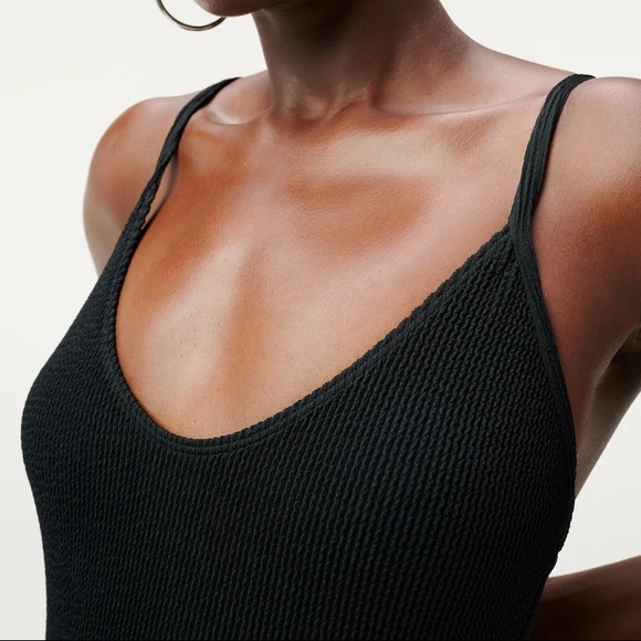 Good American Always fits one Piece - Picture 6 of 11